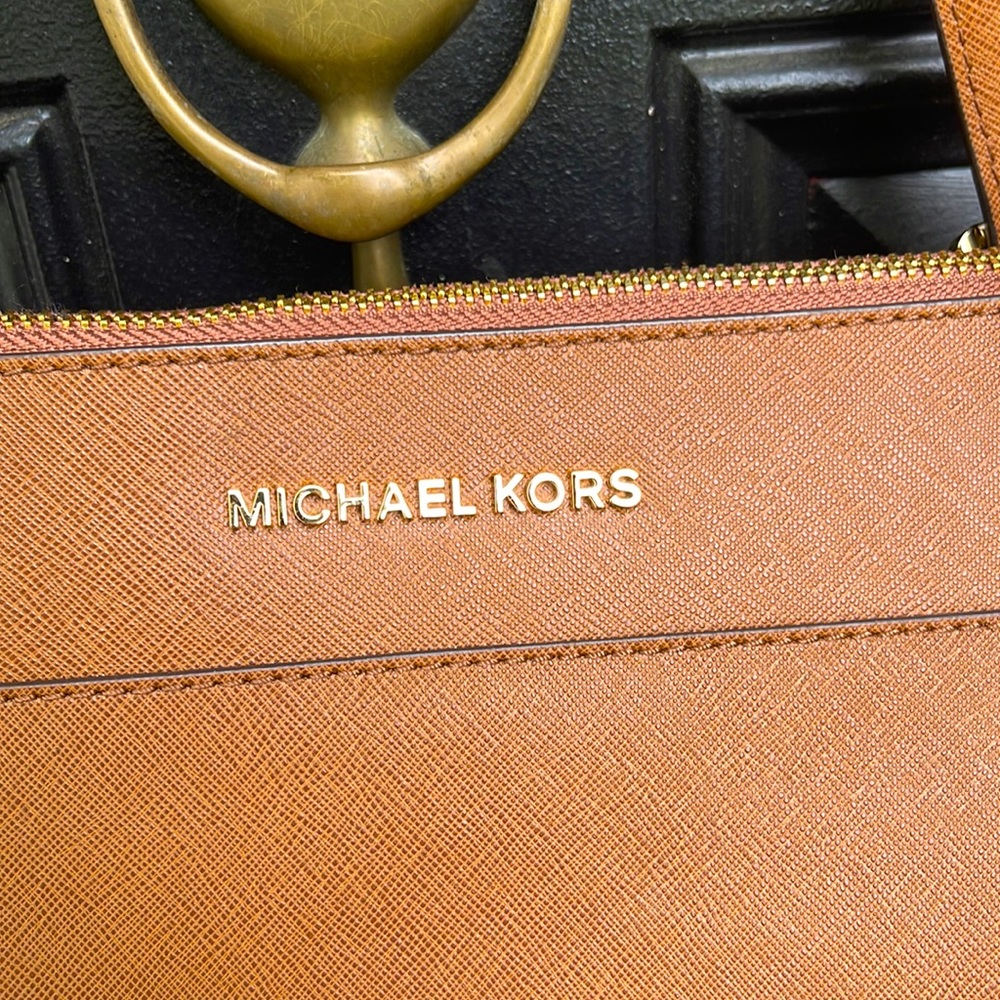 Michael Kors brown Shoulder bag - Picture 3 of 9
